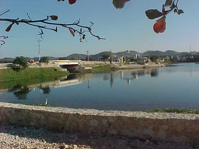 ACCESO A LA ISLA DE FLORES, PETEN