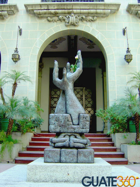 Monumento rememorando la firma de la