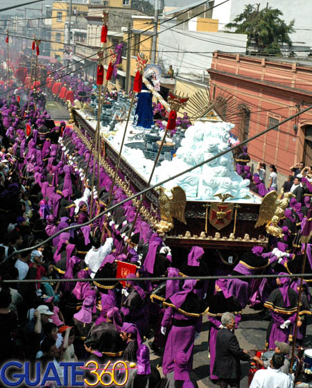 Procesión de Jesús Nazareno de los Milagros