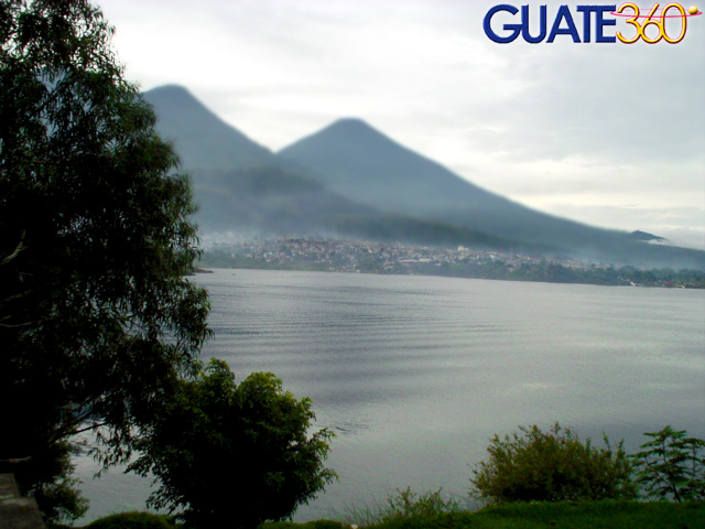 Santiago Atitlán desde Chuitinamit
