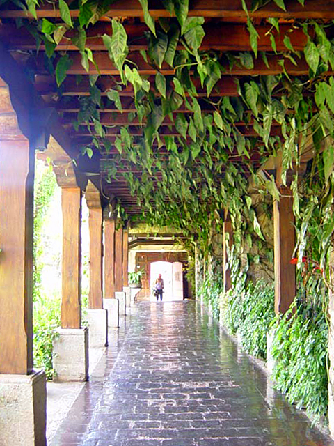Ingreso al Hotel Casa Santo Domingo
