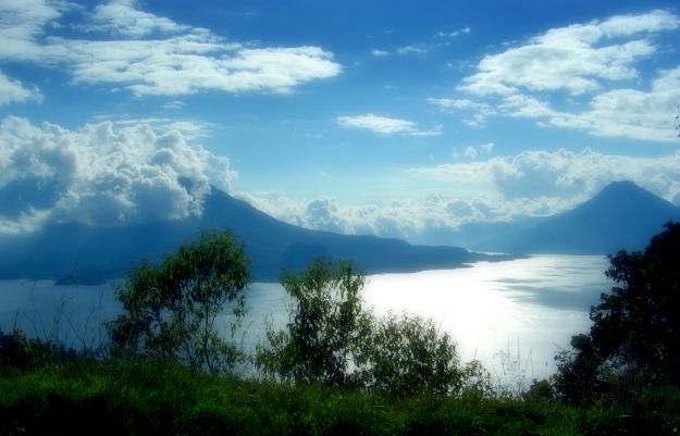 Vista del volcán desde la carretera