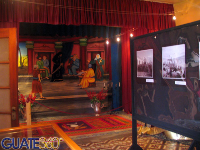 Exposición fotográfica y altar de velación