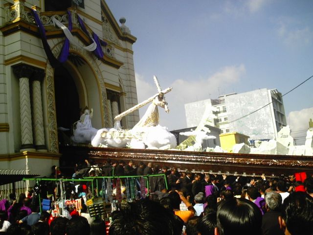 Jesús de la Justicia saliendo del Templo de El Calvario