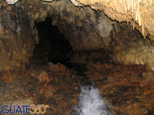 Entrada de las grutas