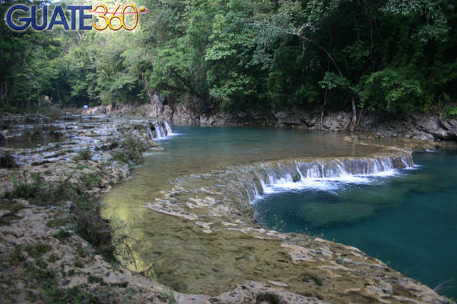 Poza de Agua Cristalina