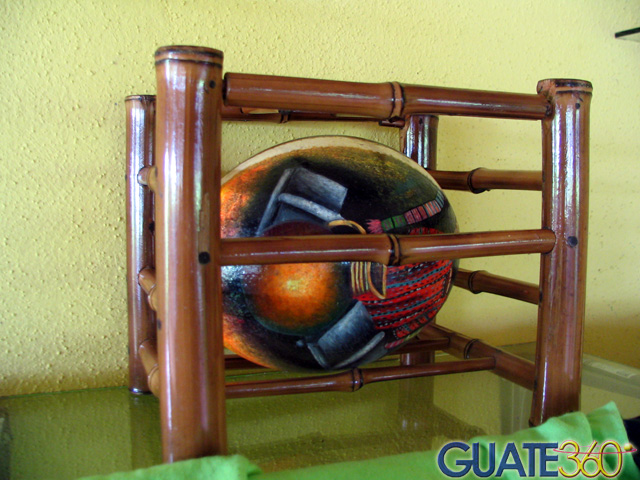 Cascarón pintado