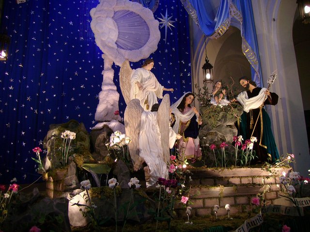 NACIMIENTO IGLESIA LA CAPILLA