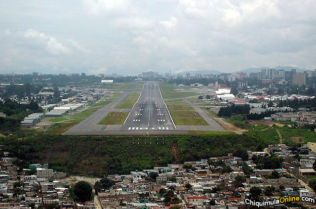 Aeropuerto Internacional La Aurora