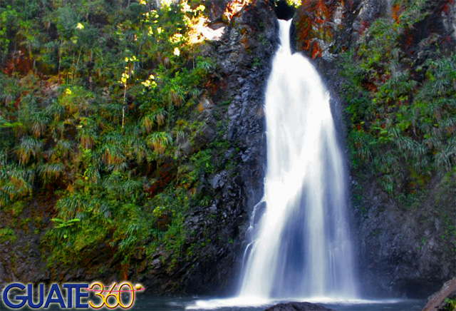 Refrescantes cascadas verapacenses