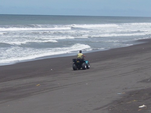 Playa de Chulamar y cuatrimoto
