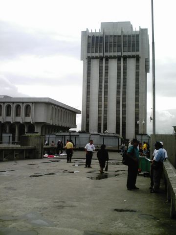 Torre de Tribunales en el Centro Cívico de la Ciudad de Guatemala.