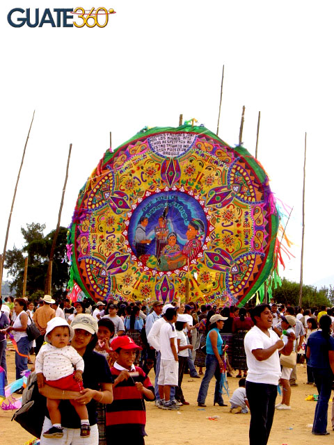 Sumpango y sus imponentes barriletes