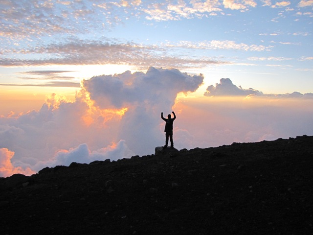 En la cima del Volcán de Acatenango, Guatemala