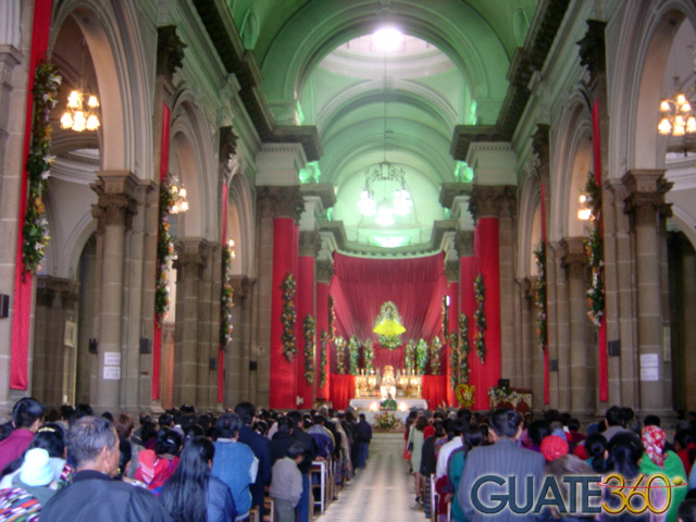 Dentro de la Catedral